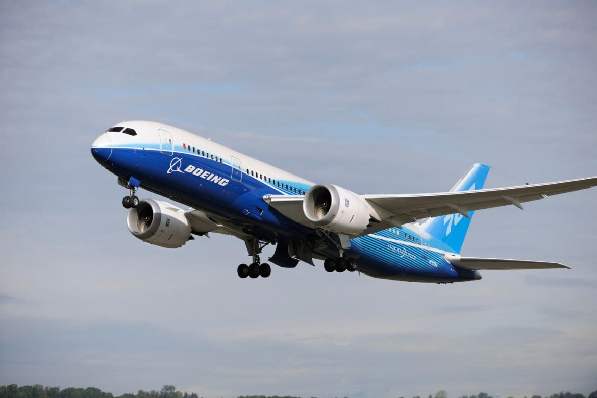 Boeing Stock Hits One-Year High On Qatar Airways Deal