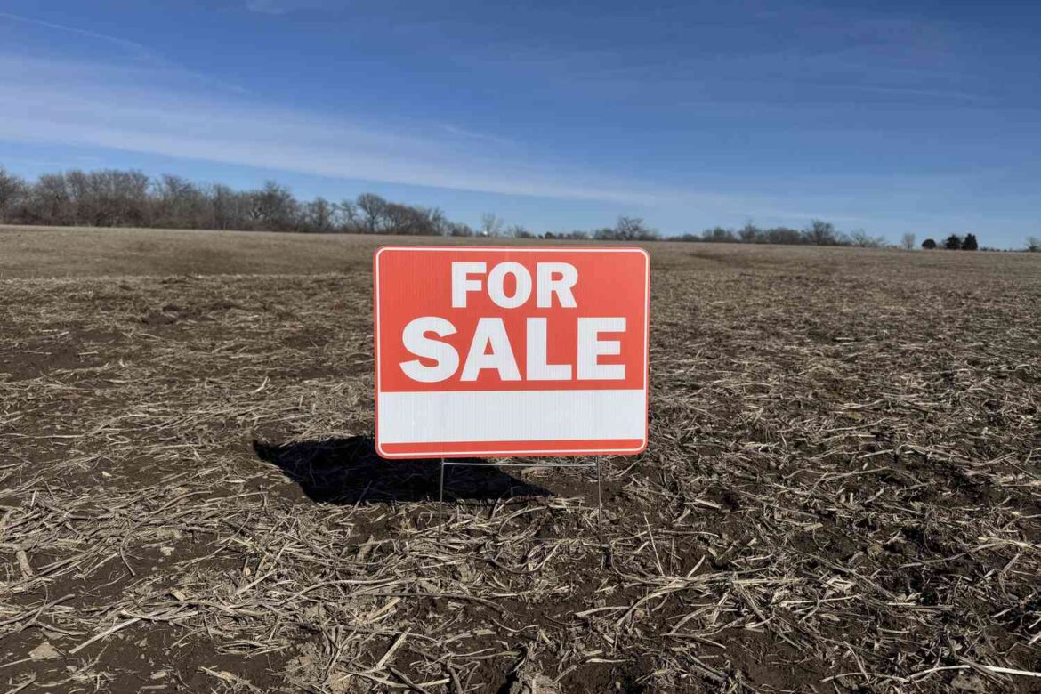 More Than 1,300 Acres of Iowa Farmland Will Hit the Auction Block in May 2025