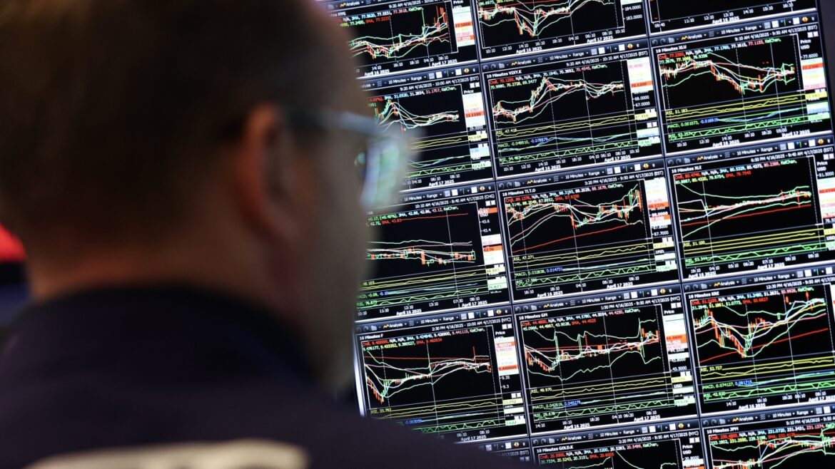 Why UnitedHealth's terrible year is hurting the Dow : NPR