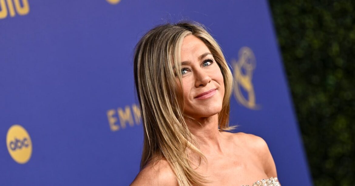 All About Jennifer Aniston's New Hypnotherapist Boyfriend, Jim Curtis