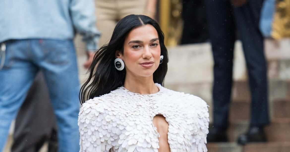 Dua Lipa Is a Schiaparelli Bride at the Brand’s Couture Show