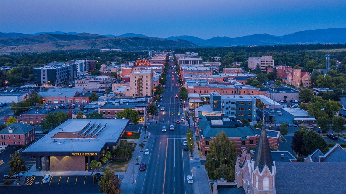 Iranian sleeper cells may target rural America, former FBI agent warns