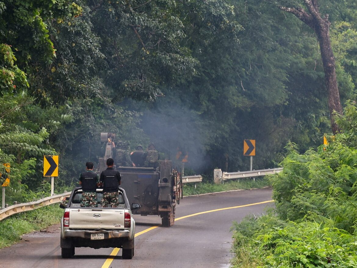 Trump’s ceasefire push fails to stop Thailand-Cambodia border clashes | Border Disputes News