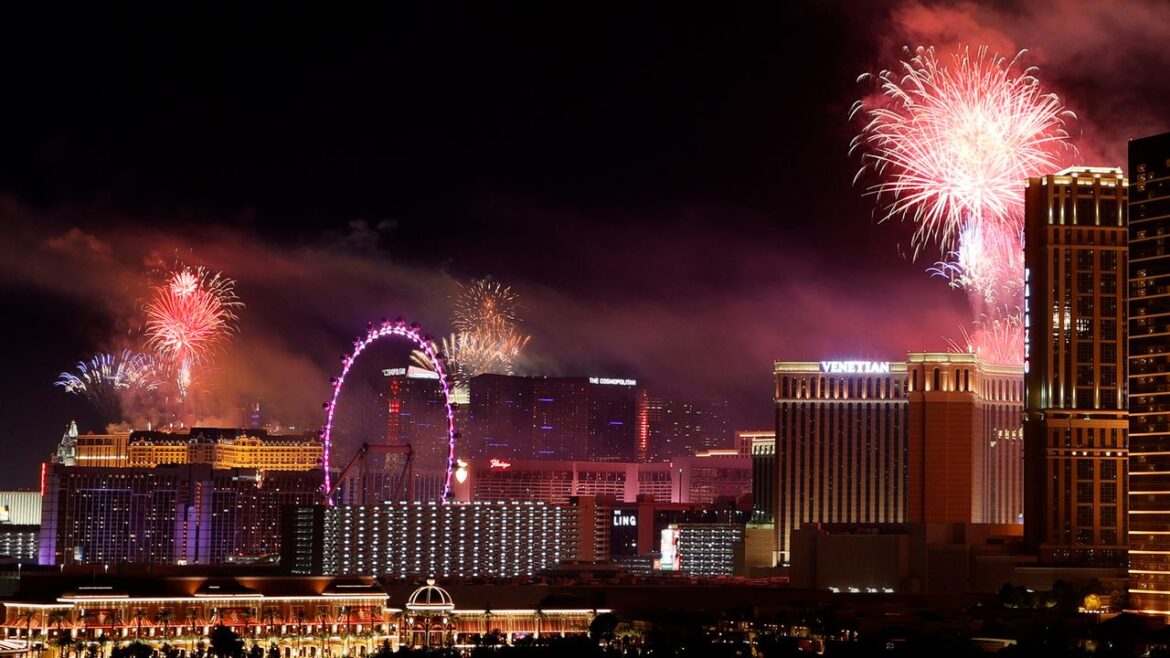 Where to Watch 4th of July Fireworks in Las Vegas This Year
